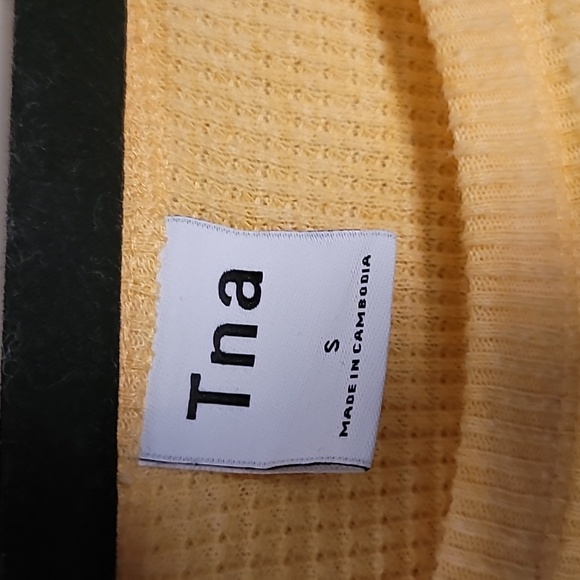 Tna Waffle Knit Sunny Yellow Relaxed Long Sleeve Top Sz S - Picture 3 of 8